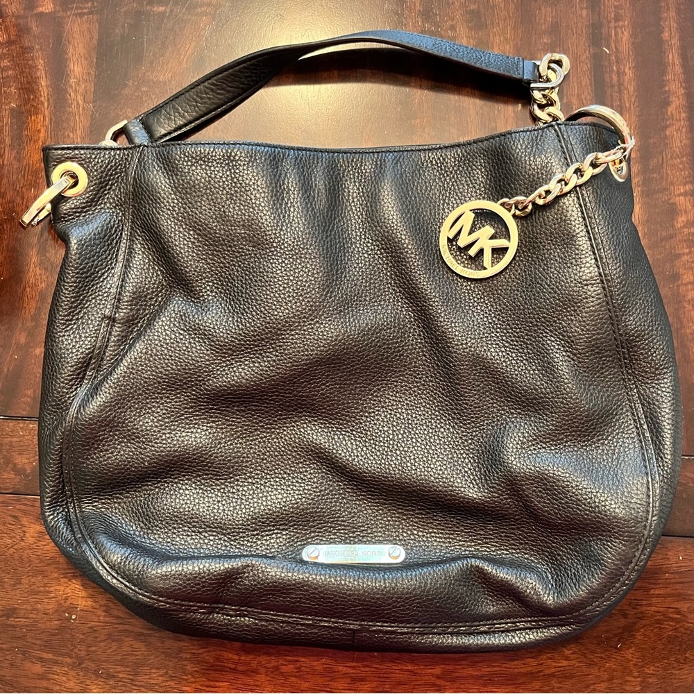 Michael Kors authentic leather shoulder bag